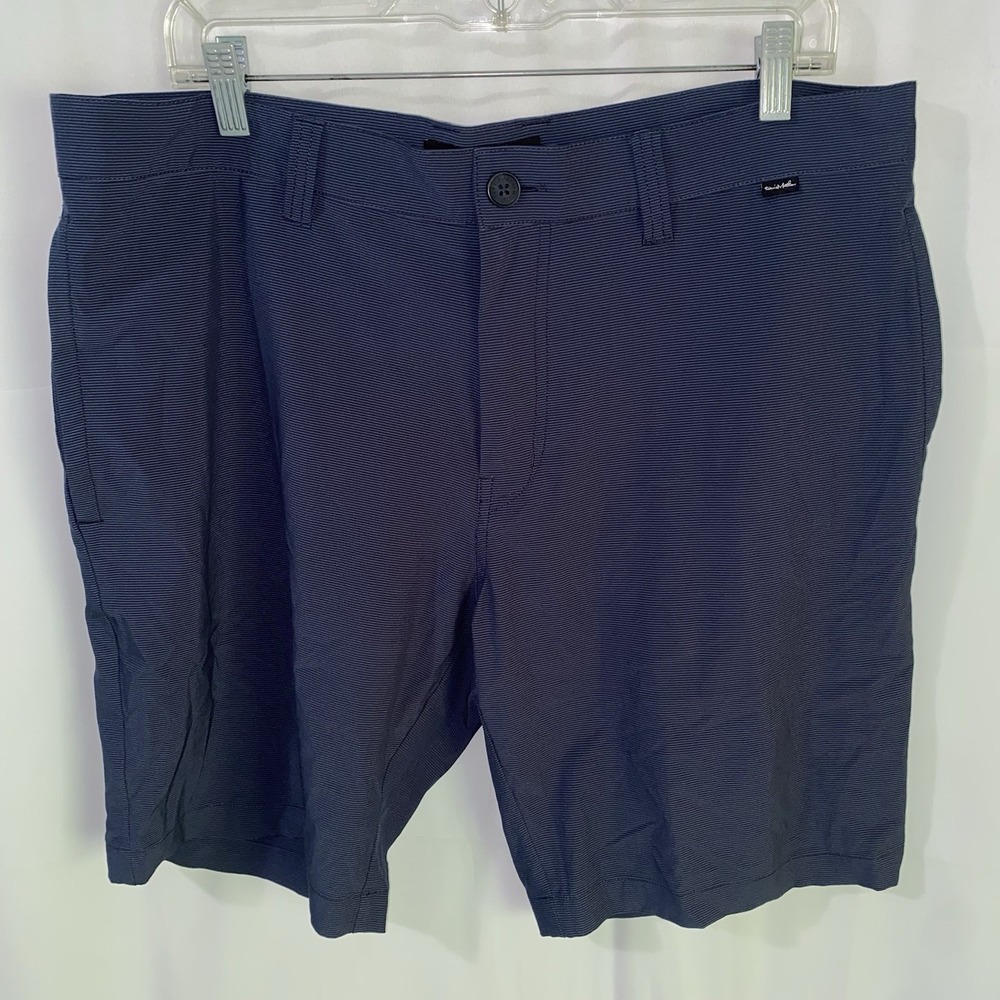 Travis Mathew Carlsbad 9" Golf Shorts Men's Blue Nights Striped Classic
